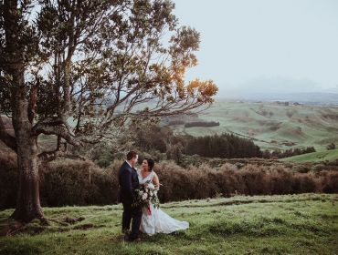 Eagle Ridge Country Estate, Wedding Venue, bride and groom on grass